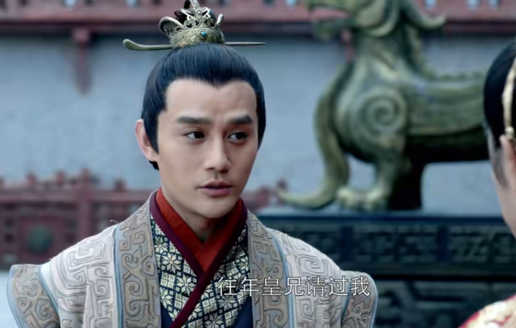 琅琊榜：靖王真像梅长苏所说“愚蠢没脑子”？我们都被这话给骗了