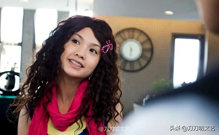 赵今麦扮丑太敷衍？对比杨幂热巴丑女造型，不是越丑演技就越好