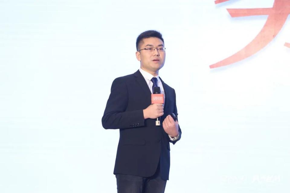 拥抱新锦成1年后，兴辉：未来3年要冲20亿