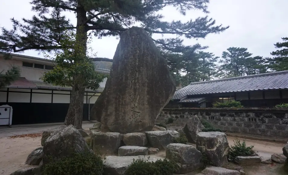 遭美国肢解却又满血复活，日本财阀为何阴魂不散？