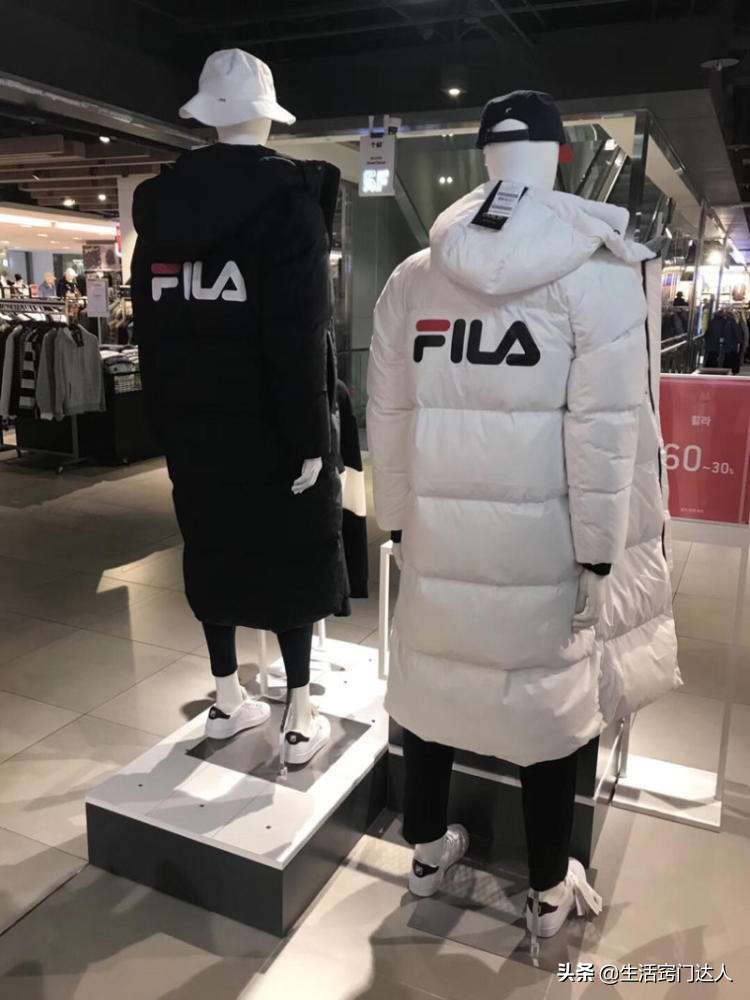 羽绒服油渍清洗妙招：在家轻松去除污渍省钱又省力