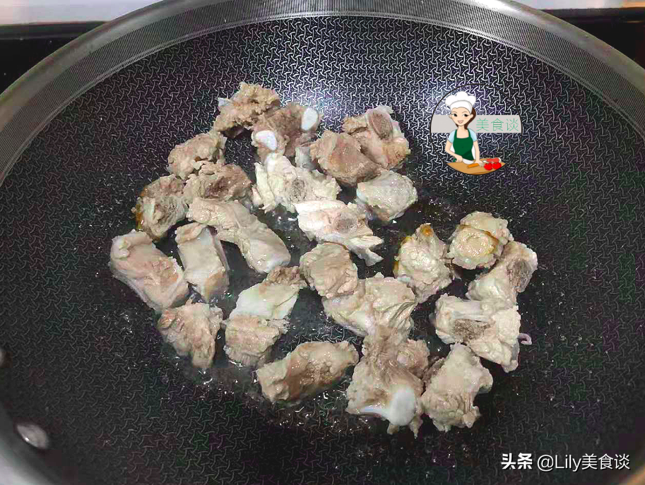 排骨和什么炖最有营养（排骨和它一起炖营养足）