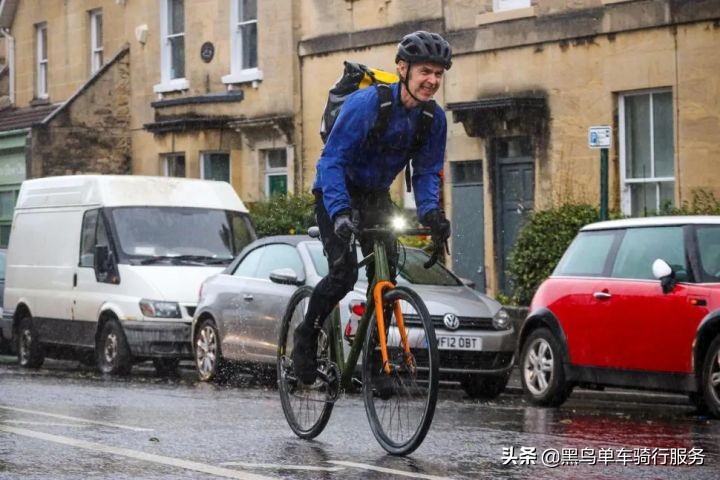 雨天骑行的奥义——你该怎么做