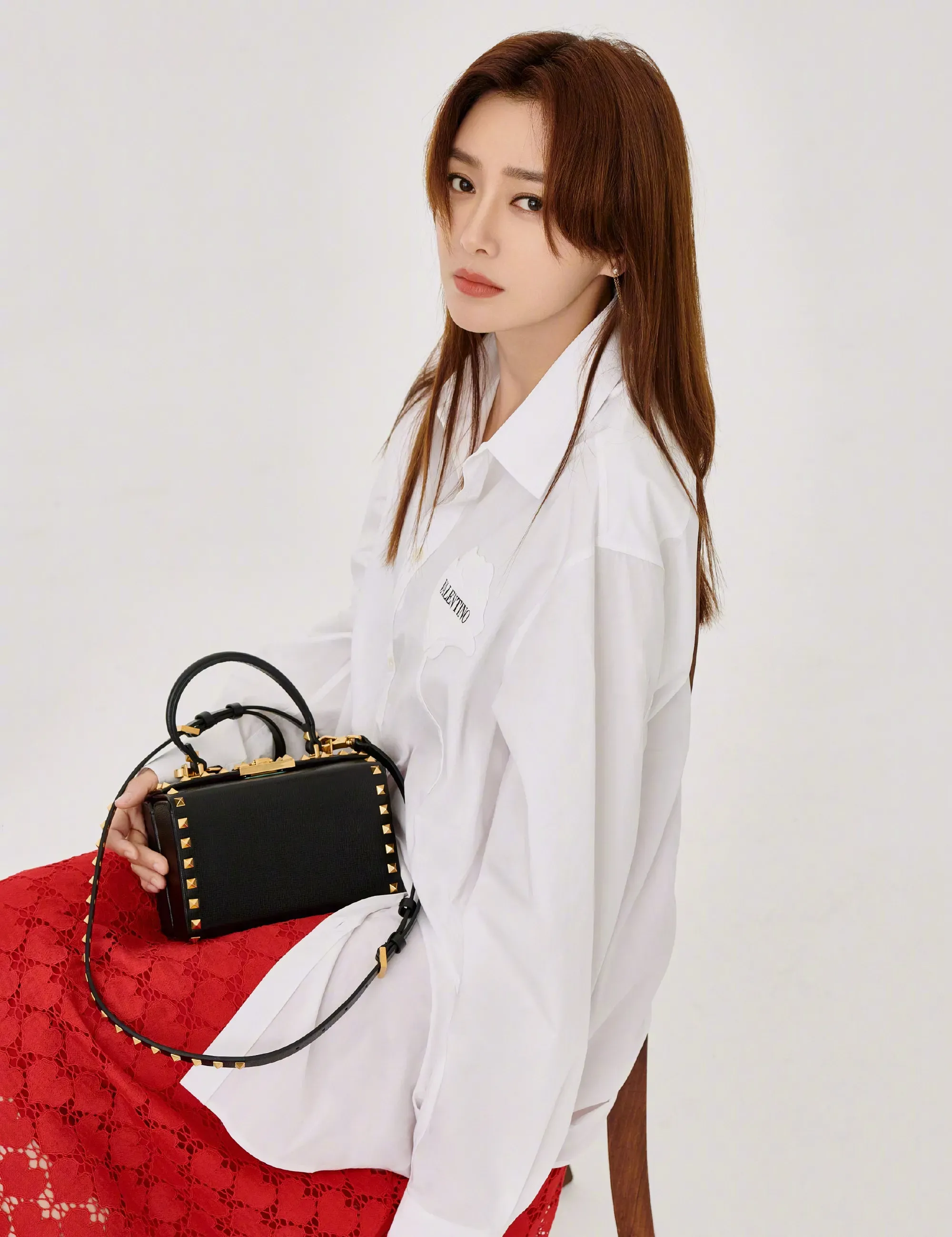 小学同学聚会：再见十年前的她，二十二岁就已经是孩子她妈