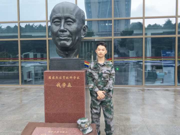 男神！河南99年“超强”学霸：考入985，超1/3科目满绩，打败千人排名第一！