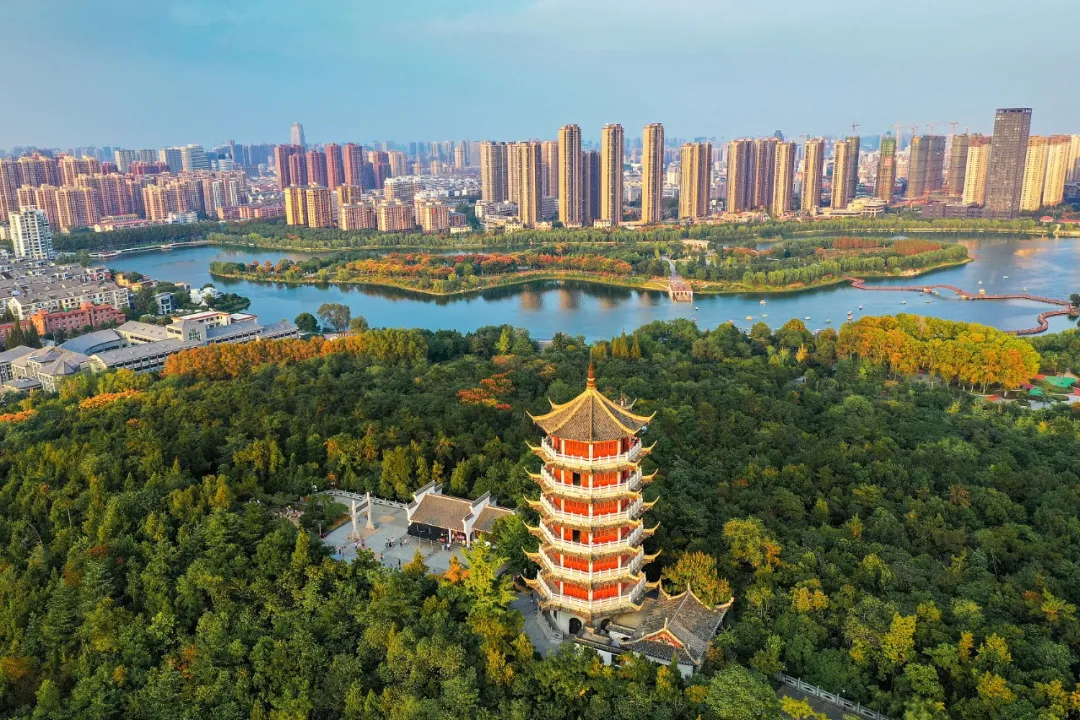 这座安徽小城,忽然成了中国“人最多”的城市