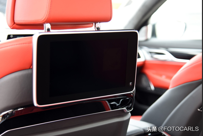 宝马7系最帅的版本，740Li xDrive黑焰版实拍，这霸气需要127.8万