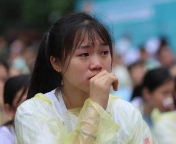 女生高考661分，被浙江大学王牌专业录取，全家人却高兴不起来