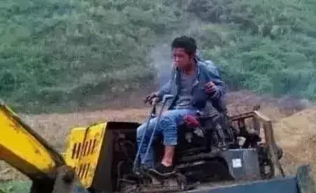 开挖机现在已是夕阳行业!一台挖机一年基本费用就超100万...