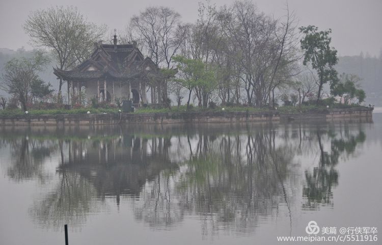 莫愁湖——粉黛江山，留得半湖烟雨；王侯事业，都如一局棋枰