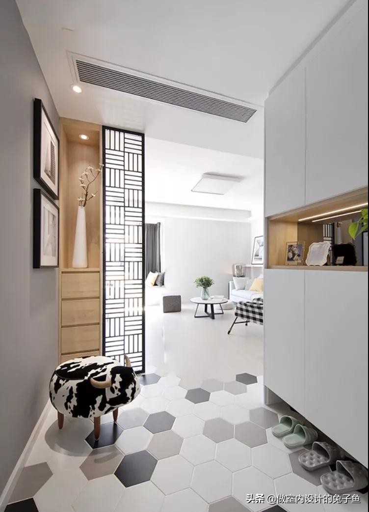 入户门对着客厅窗户的设计建议