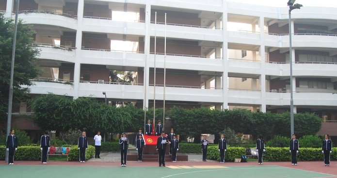 深圳排名前五的民办小学，教学质量过硬，网友：有点肝疼