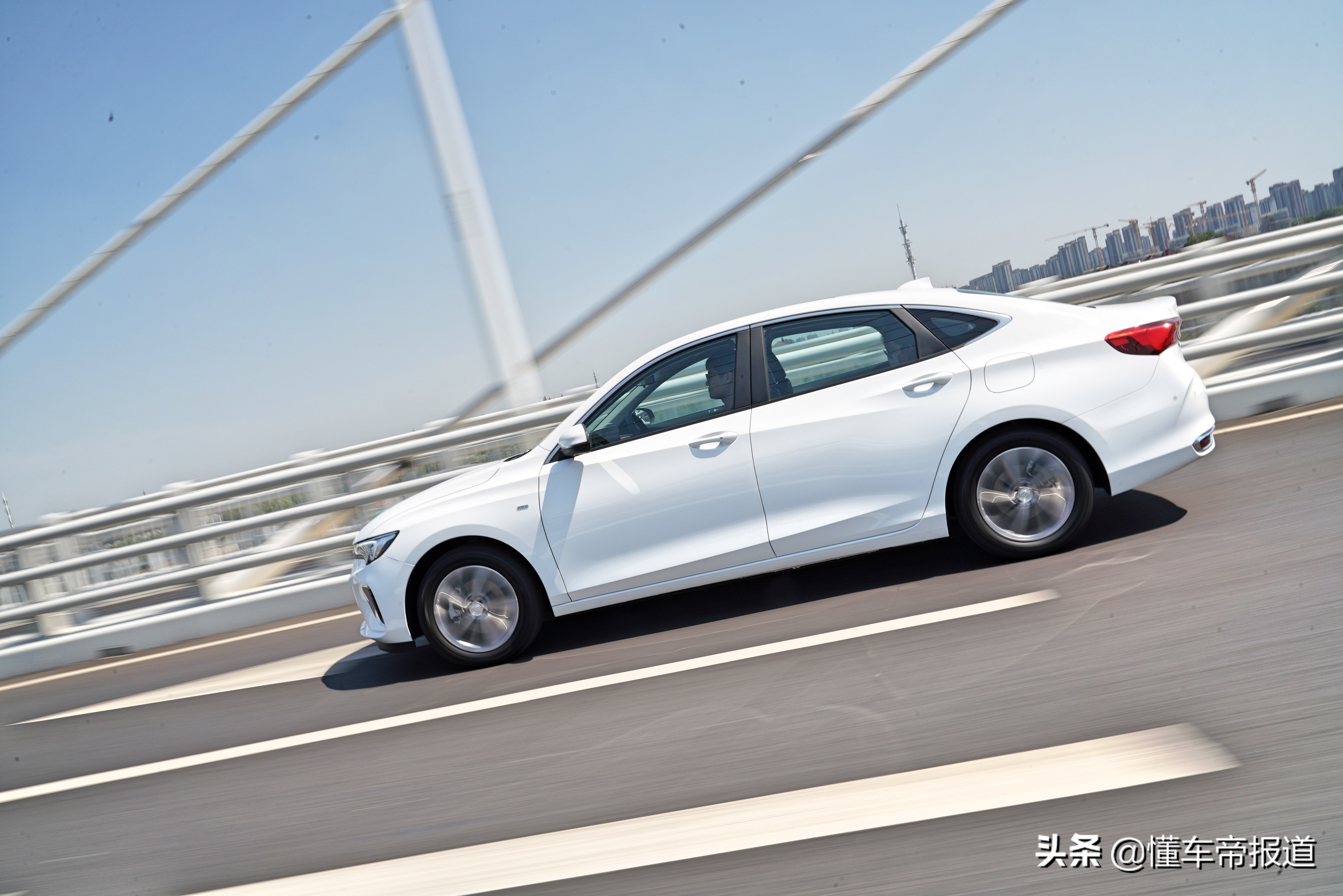 新车 </p><p>　　 不负Pro之名，试驾全新别克威朗Pro