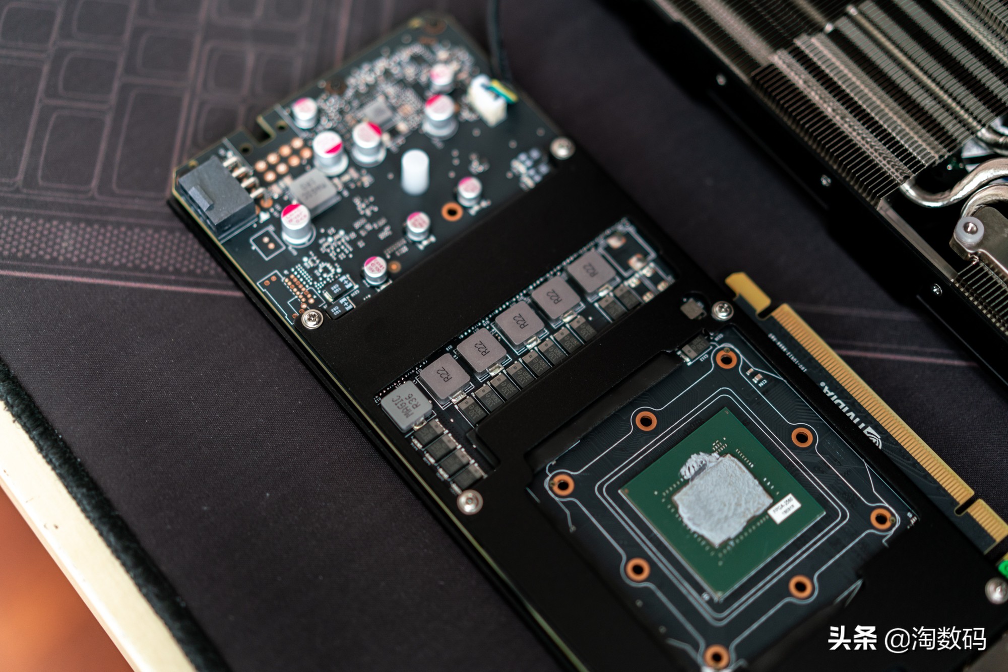 头铁入手￥1799的GTX1080显卡，先拆再测保平安，还一年保修