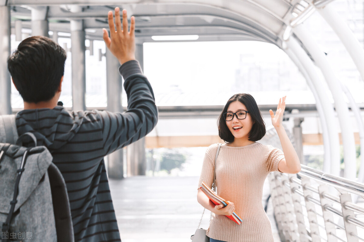 打招呼开场白100句怎么打招呼更吸引女孩