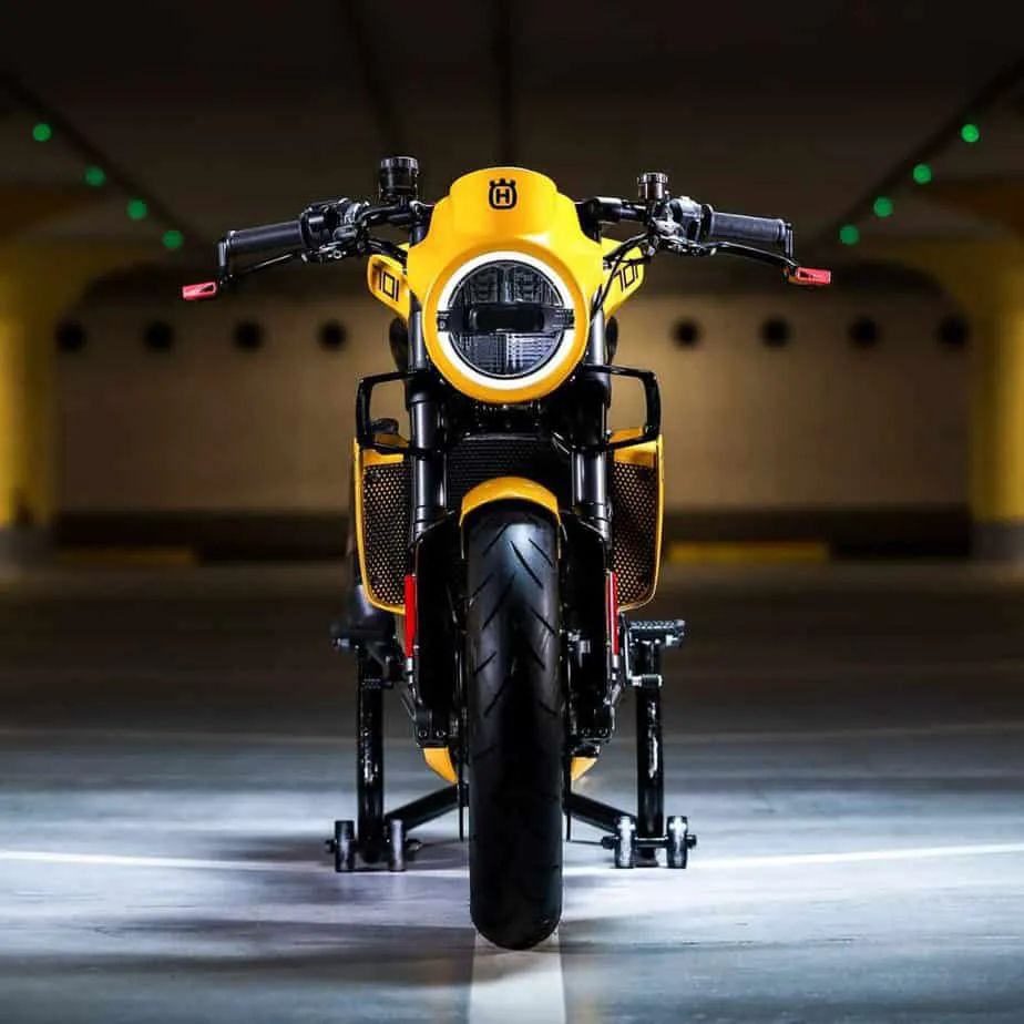 改装鉴赏 </p><p>　　“白箭”变“黄箭”，Vitpilen 701 Cafe Racer