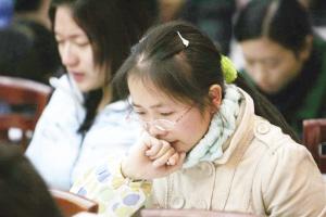 录取通知书里的一张纸，填好有望得几千块，家境一般的学生别错过