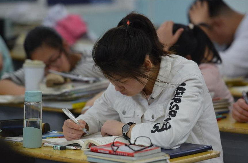 高考考上“专科学校”，和“单招”进入有何差距？班主任说出实情