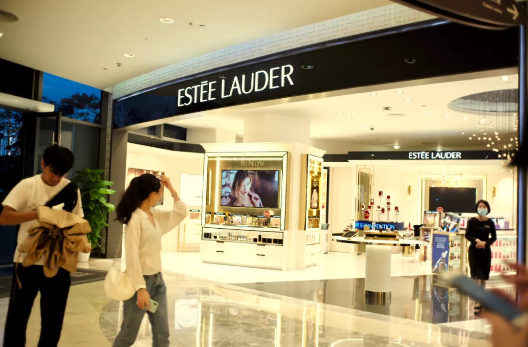 现场探店 | 海南免税店的价格,真的堪比拼多多吗?