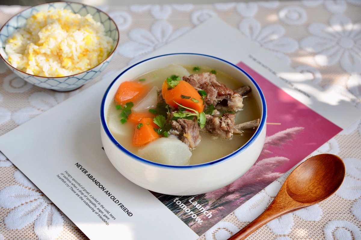 羊排骨汤的做法 最正宗的做法(鲜美醇厚，传统正宗)