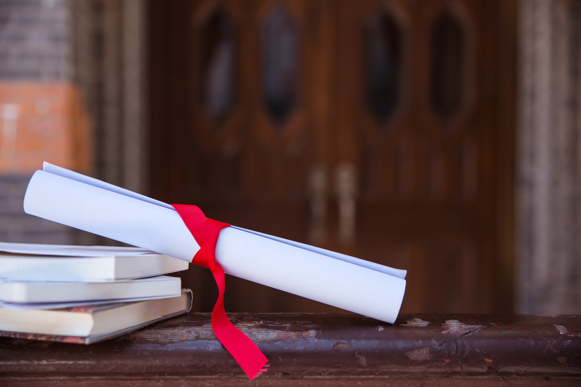 全日制专升本和全日制本科之间有什么差别和差距吗？