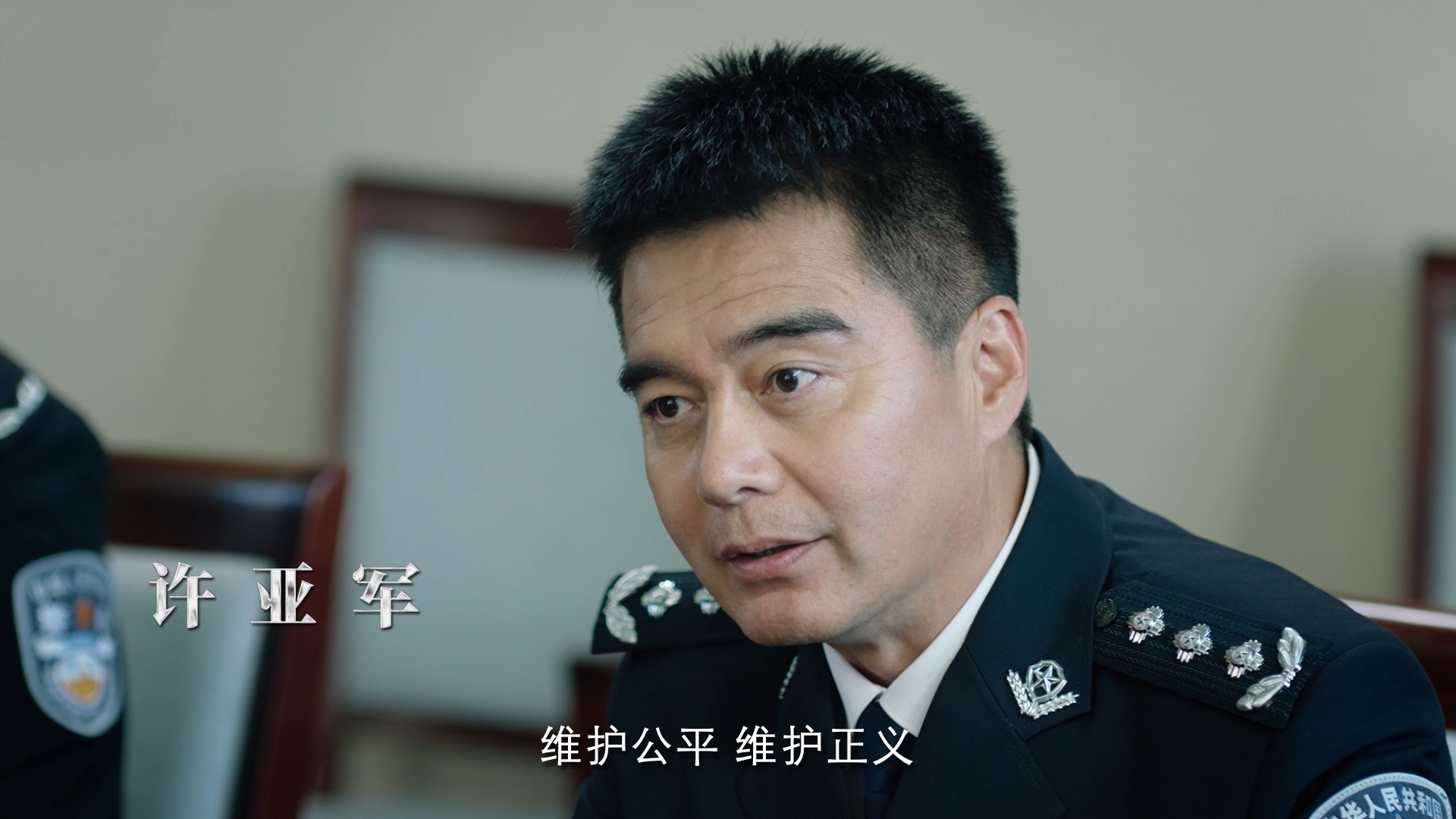 《巡回检查组》首播，30位实力派眼花缭乱，看2集还不够塞牙缝