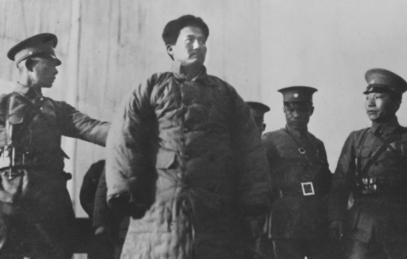 方志敏遇害后：埋在江边22年无人发现，妻至死未改嫁，子女多成才