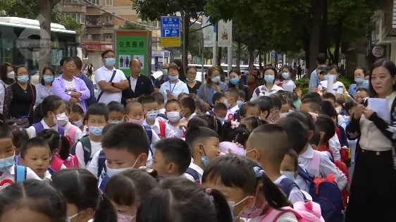 面对来自全国各地的学子，昆明的大学如何做好疫情防控？