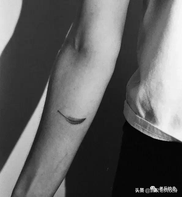 普遍的主题◆◆◆◆太阳也有因果报应相互循环的寓意提醒着人们生活中