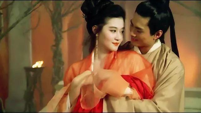 陈宝莲：为亲情，被母卖身成艳星，为爱情，29岁产子后跳楼自杀
