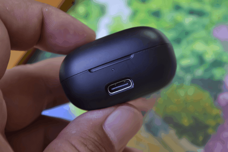 Liavs联名腾讯怪奇鹅 体验一回无线蓝牙耳机