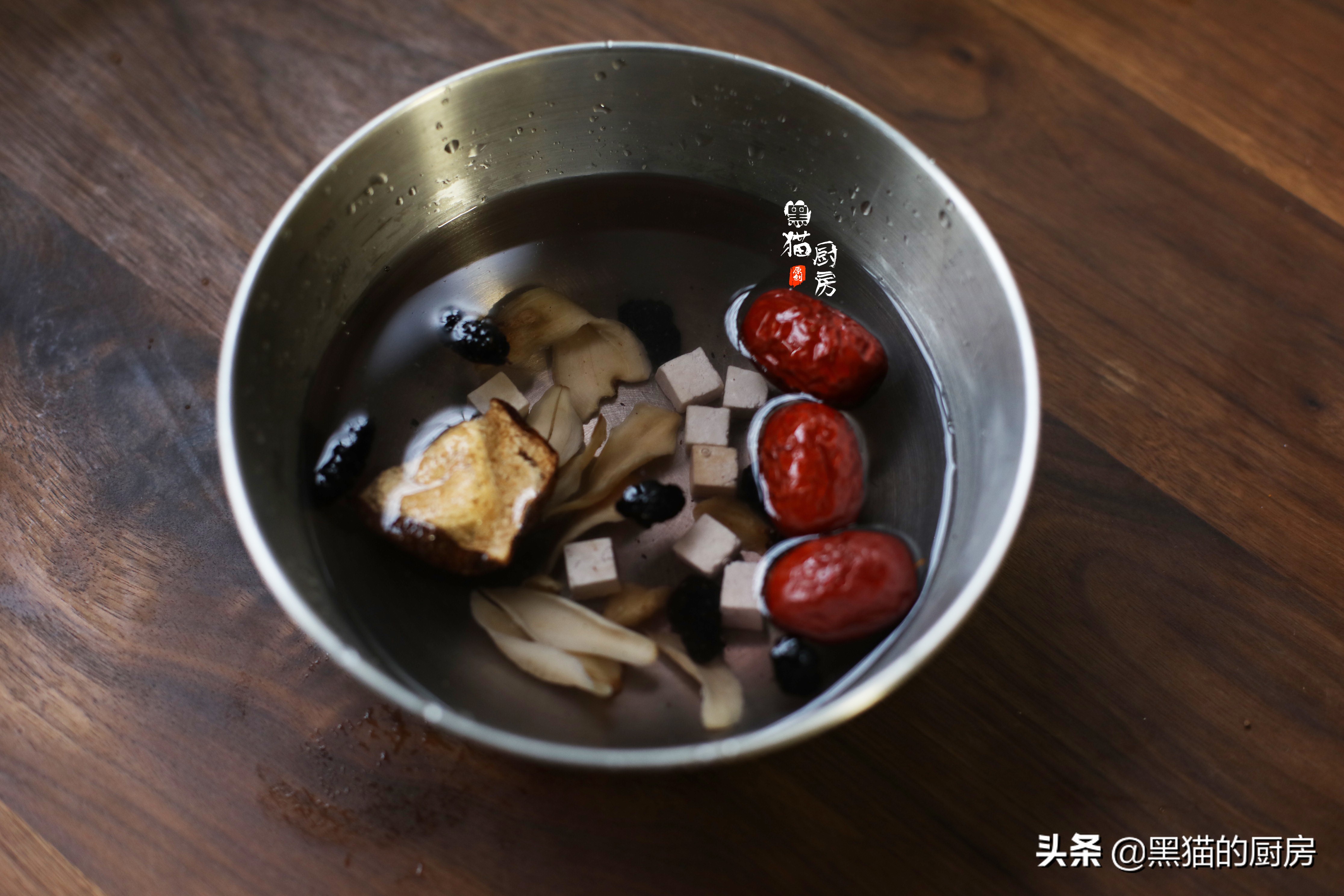 孙俪同款养生茶，配好一星期的量，简单一煮，补血助眠晚上睡得香