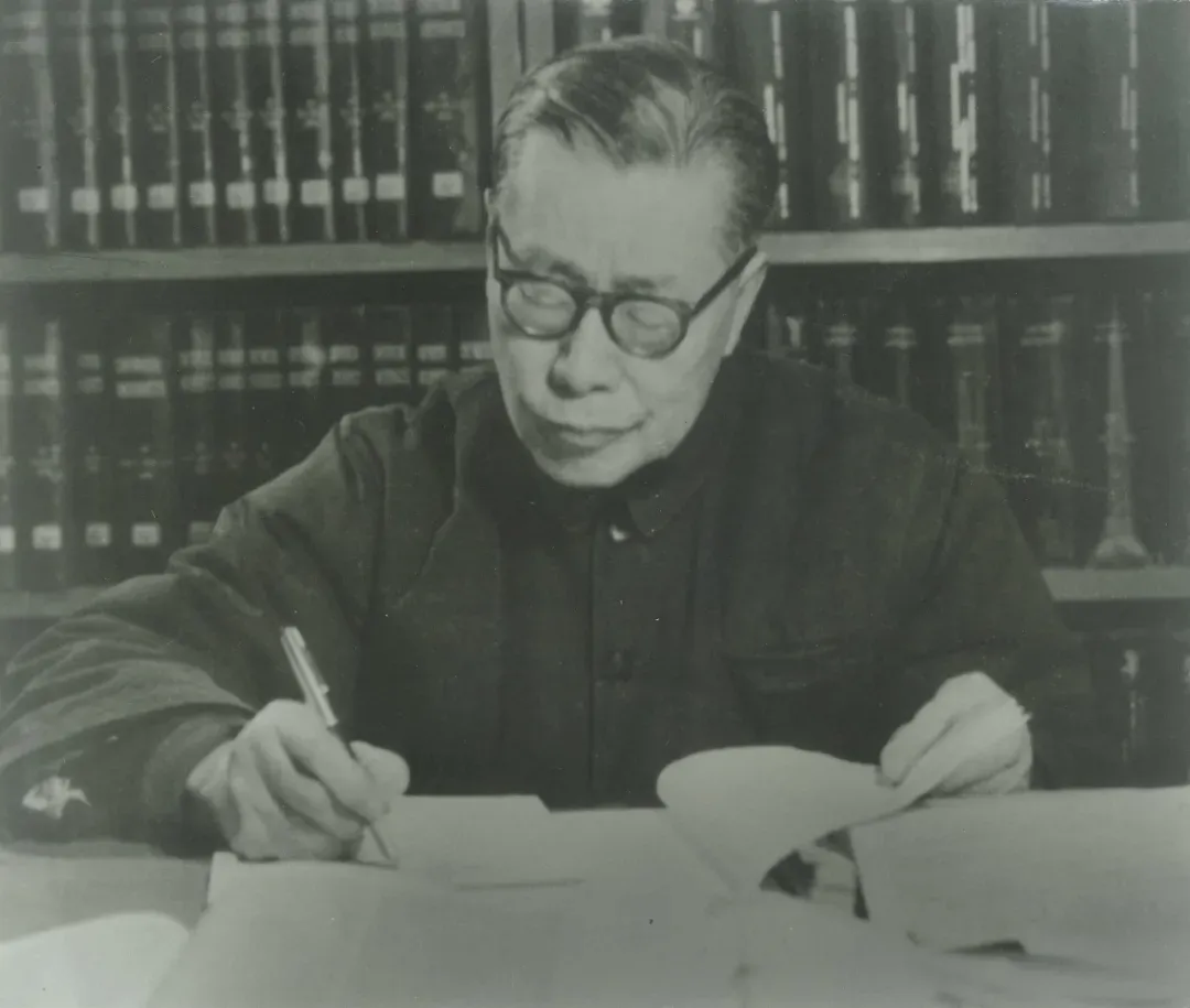 走出多位院士，毛主席、周总理、习总书记曾来视察！南开这栋“楼”国际知名