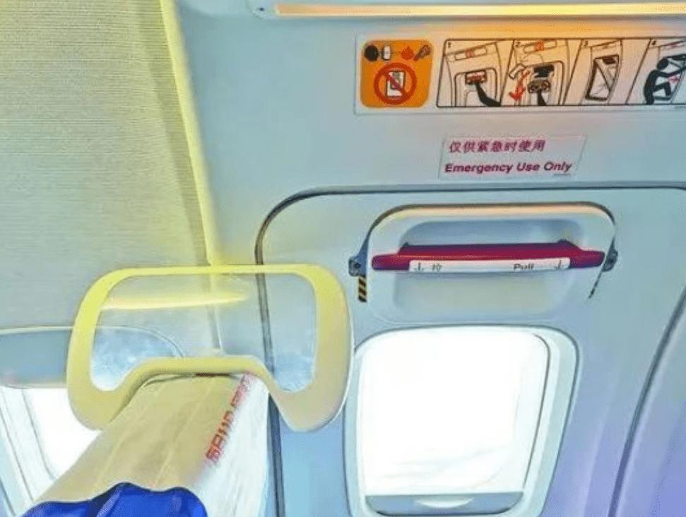 飞机上的厕所粪便怎么处理(带你了解飞机垃圾的处理方法)