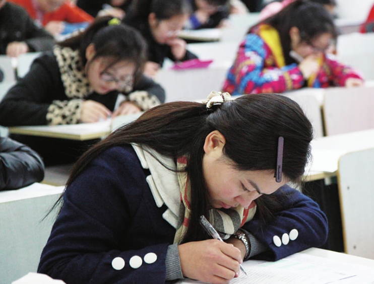 几十万考生放弃国考，不顾影响诚信档案的背后，原因究竟为何？