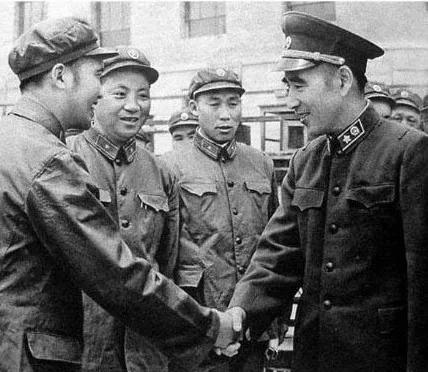 共和国“五虎将”都有谁？为何1947年，陈毅向中央发报没有徐向前
