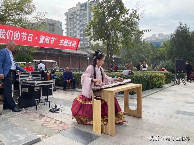 单县农商银行举办重阳节饺子宴活动