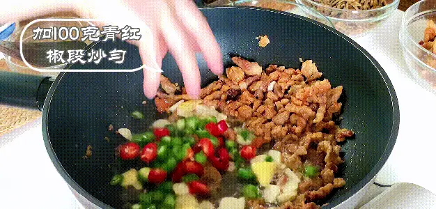 猪油渣的3种做法，酥脆可口，开胃下饭，是小时候的味道