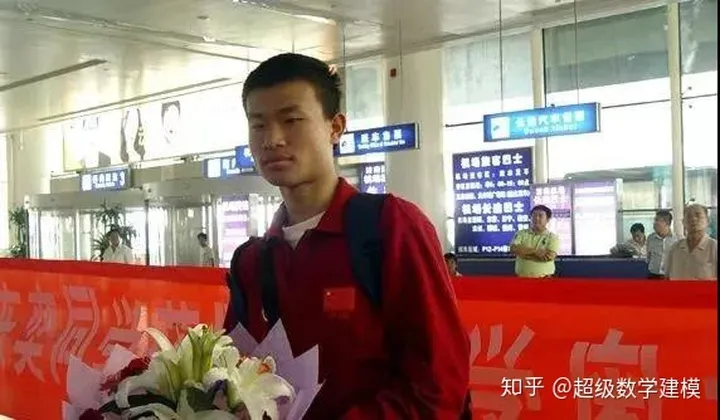 “北大天才又如何，长成这样找不到女朋友吧？”