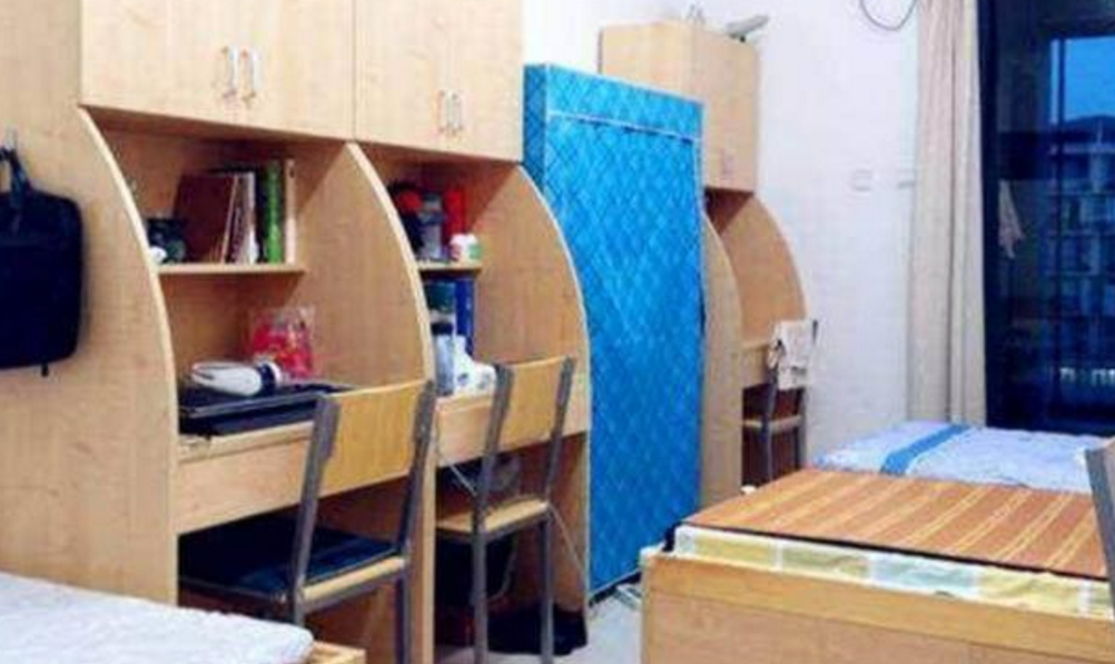 中国高校宿舍“最豪华”5所学校，清北排不上号，厦大让人向往