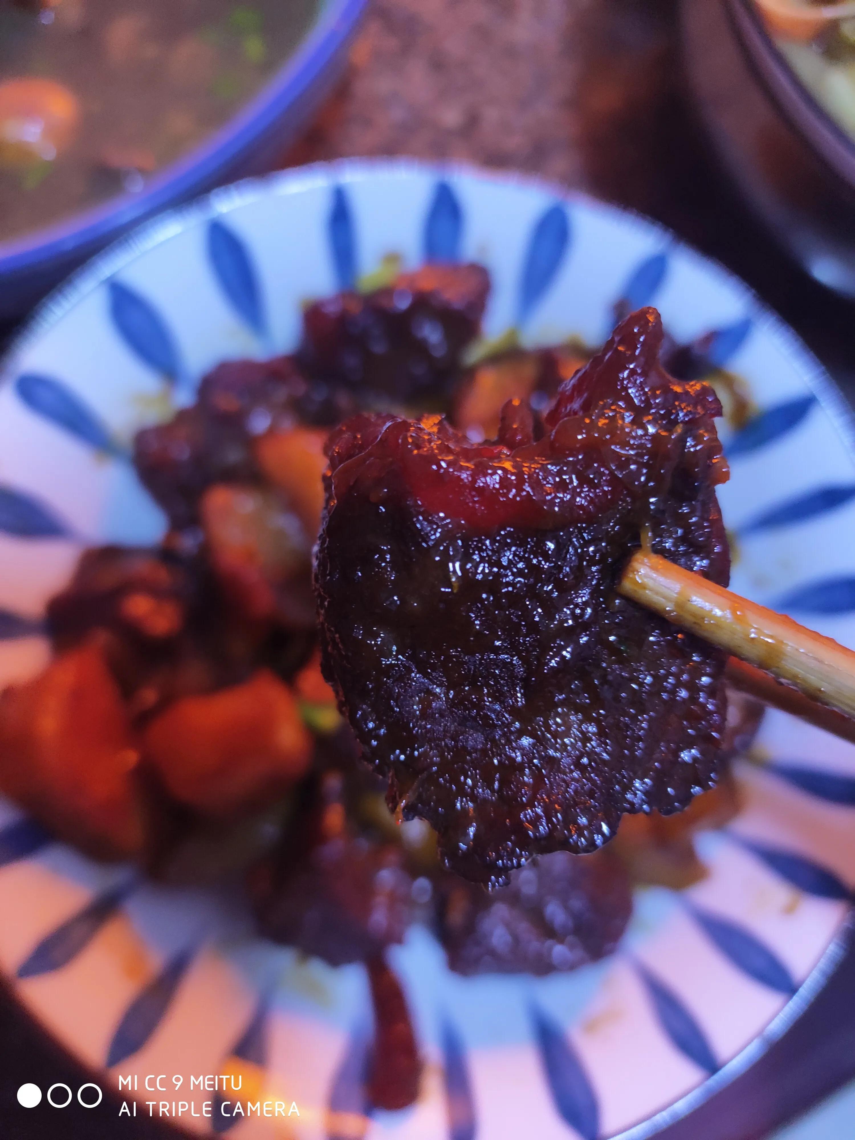 传统名菜红烧牛肉软烂鲜香、汤汁醇厚，教你咋做入味，年夜饭必备