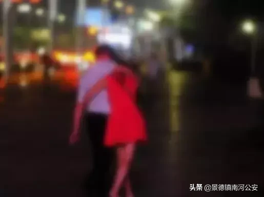 车行老板下药迷奸多名女孩,还将得手经验“传授”给手下