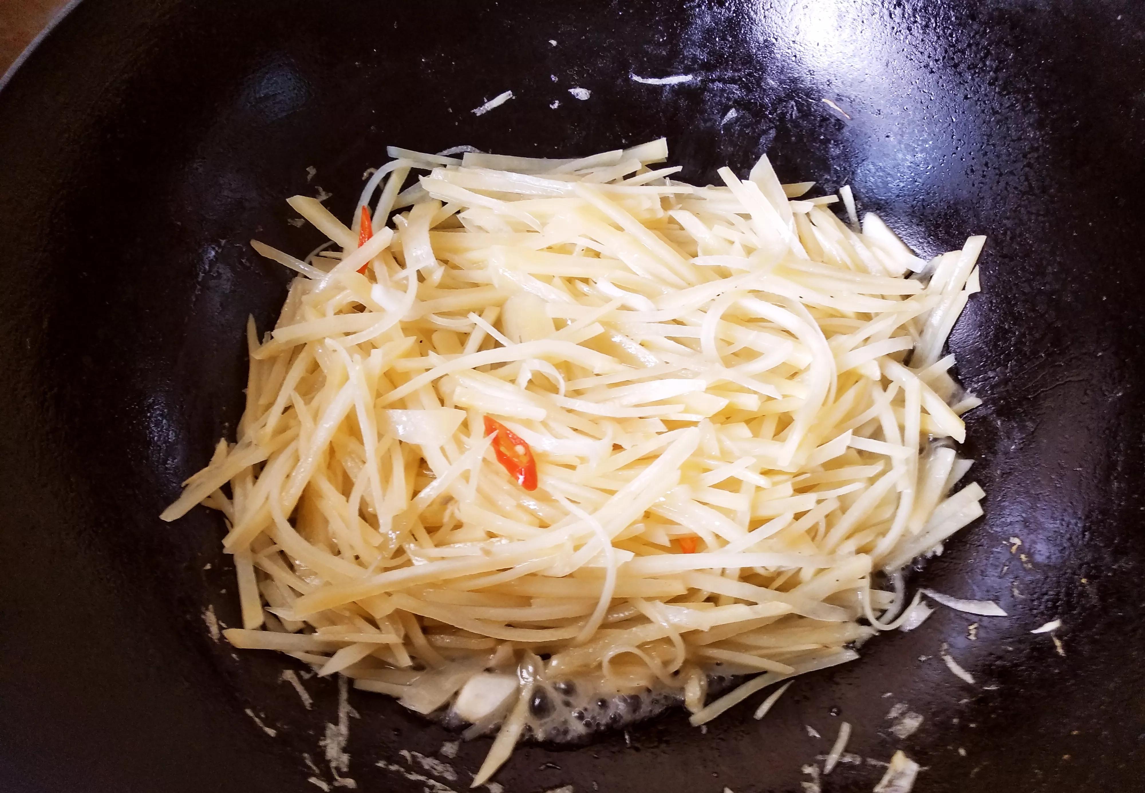 三伏天出汗多，6种高钾食物记得常给家人吃，营养消暑平安度伏天