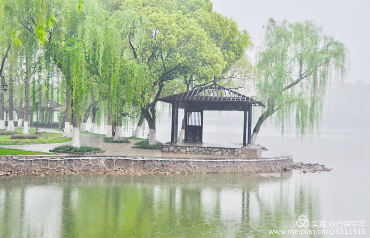 莫愁湖——粉黛江山，留得半湖烟雨；王侯事业，都如一局棋枰