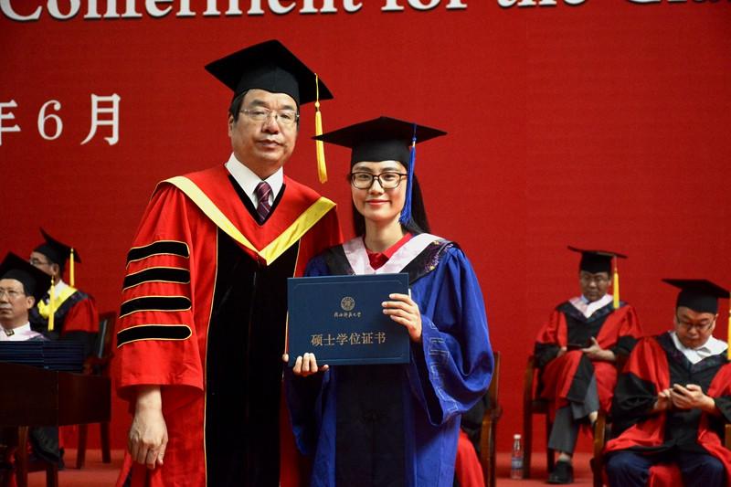 教育部通知，大学生迎来“坏消息”2022年落实，学生：幸亏毕业了