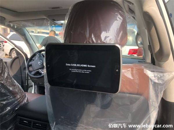 丰田越野王者——兰德酷路泽5700！科技感十足卓越性能舒适的驾驶