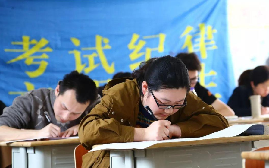 各大铁饭碗将开始“春招”，薪资待遇优厚，应届生优势更大