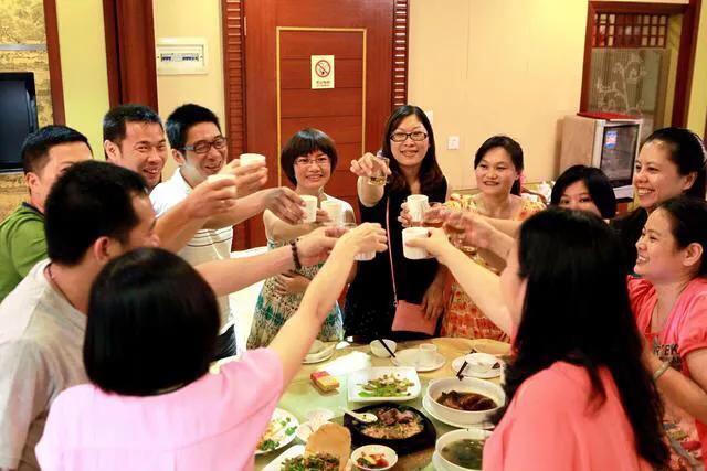 结婚随礼怎么随（参加婚礼随礼给多少合适）