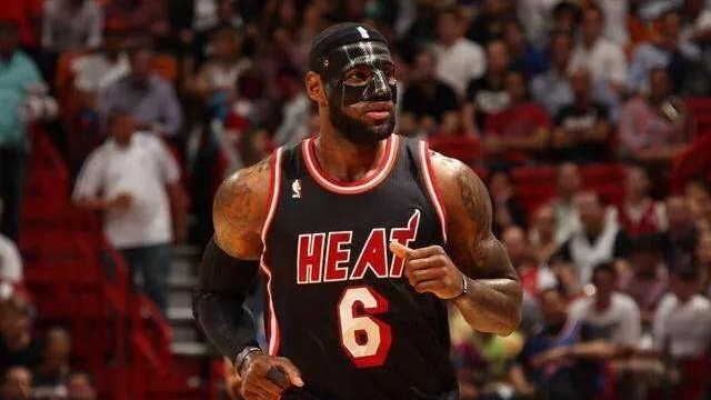 为什么nba球服不能连续穿(NBA十大禁令你知道几个？不能穿69号球衣，不能和啦啦队员谈恋爱)