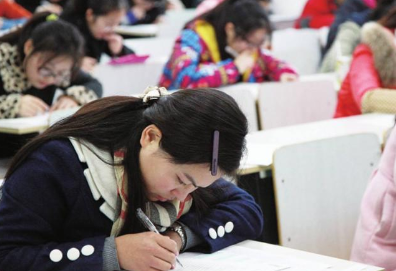 公务员“差额政审”来临，考试第一也可能被淘汰，考生上岸更难了